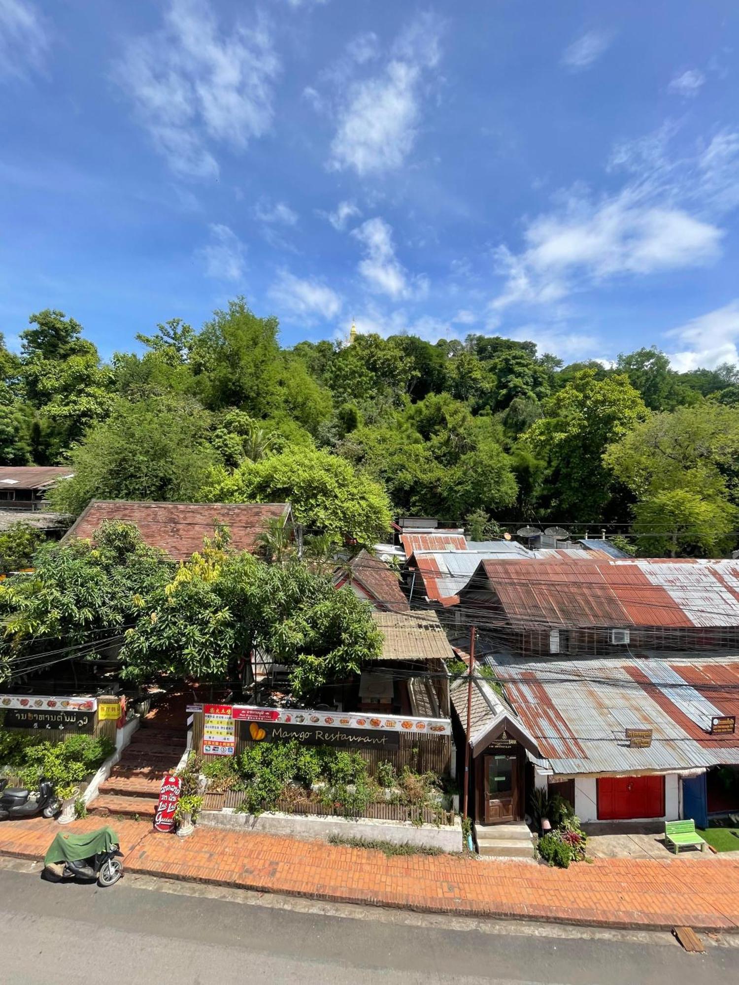 Villa Merry Lao Ban Aphay Луанґпхабанґ Екстер'єр фото